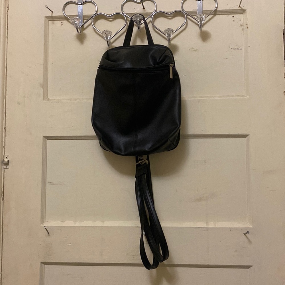 Cherokee leather backpack